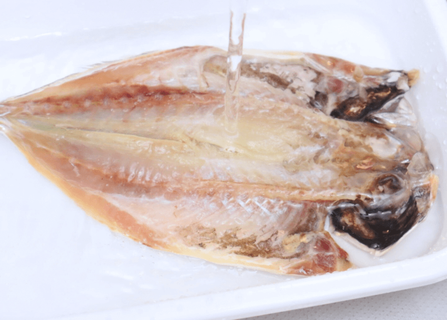 ウエカツさん「アジの干物が美味しくなる」裏ワザ