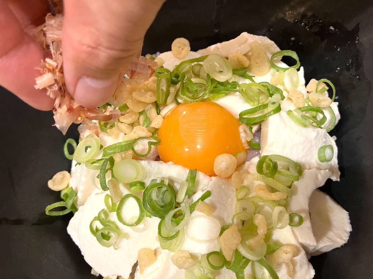 アサヒコ公式「悪魔の豆腐丼」のレシピ