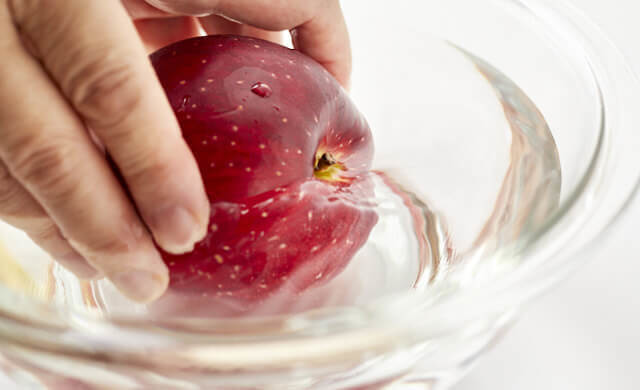 「皮付き&輪切り」りんごのおいしい切り方と保存