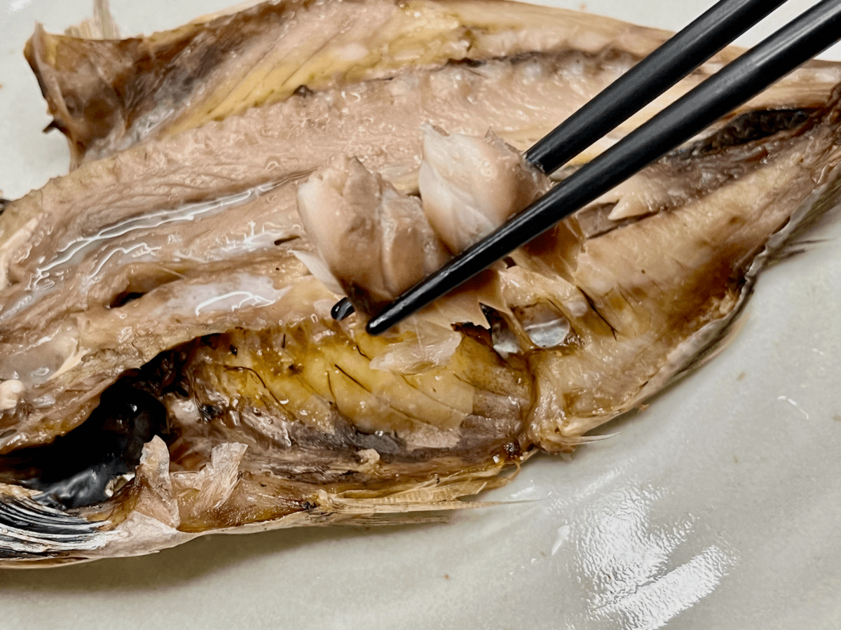 村上祥子さん「電子レンジでアジの干物を焼く方法」