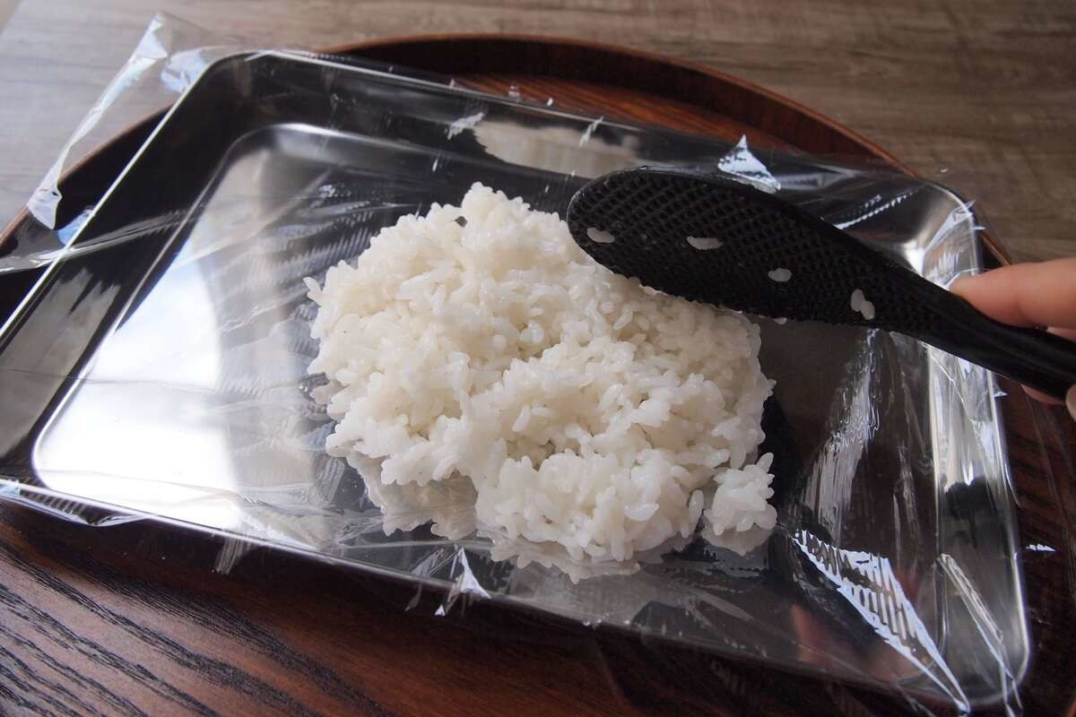 お弁当ごはんの冷まし方