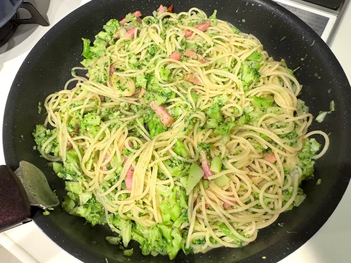 藤野賢治さん「ブロッコリーのパスタ」のレシピ