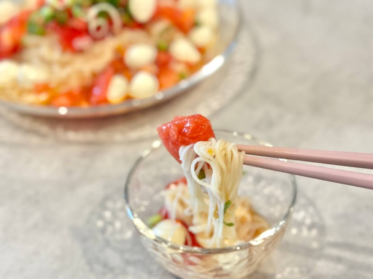 ひとくちモッツァレラとトマトのそうめん