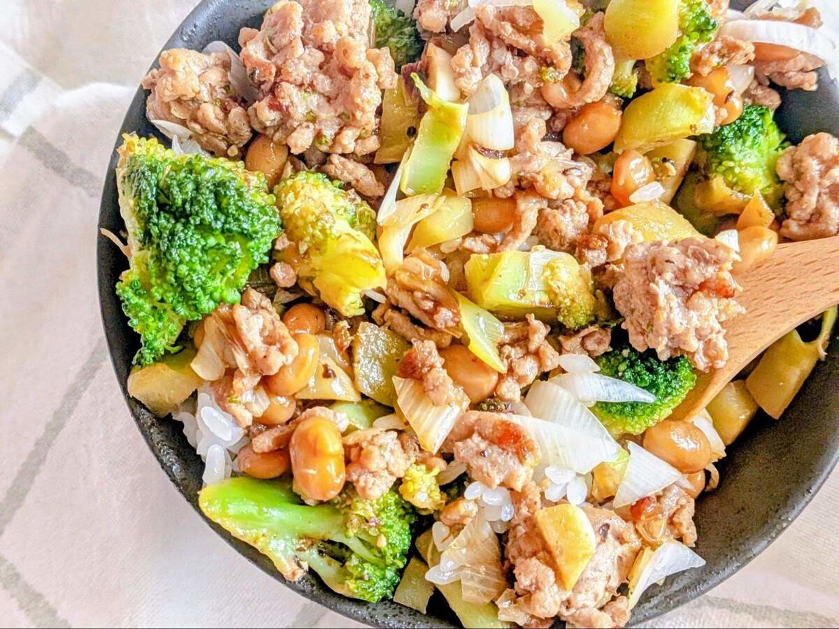 ブロッコリーの納豆肉そぼろ