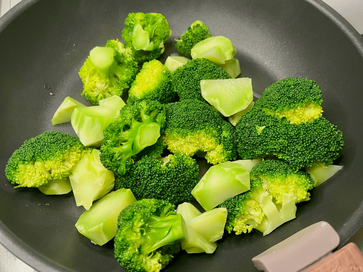 ブロッコリーのソテーミートソース