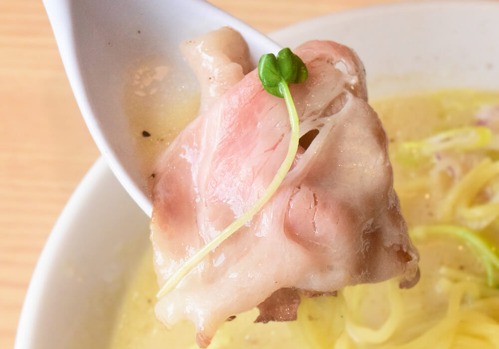 丸源ラーメン「濃厚鶏白湯そば」