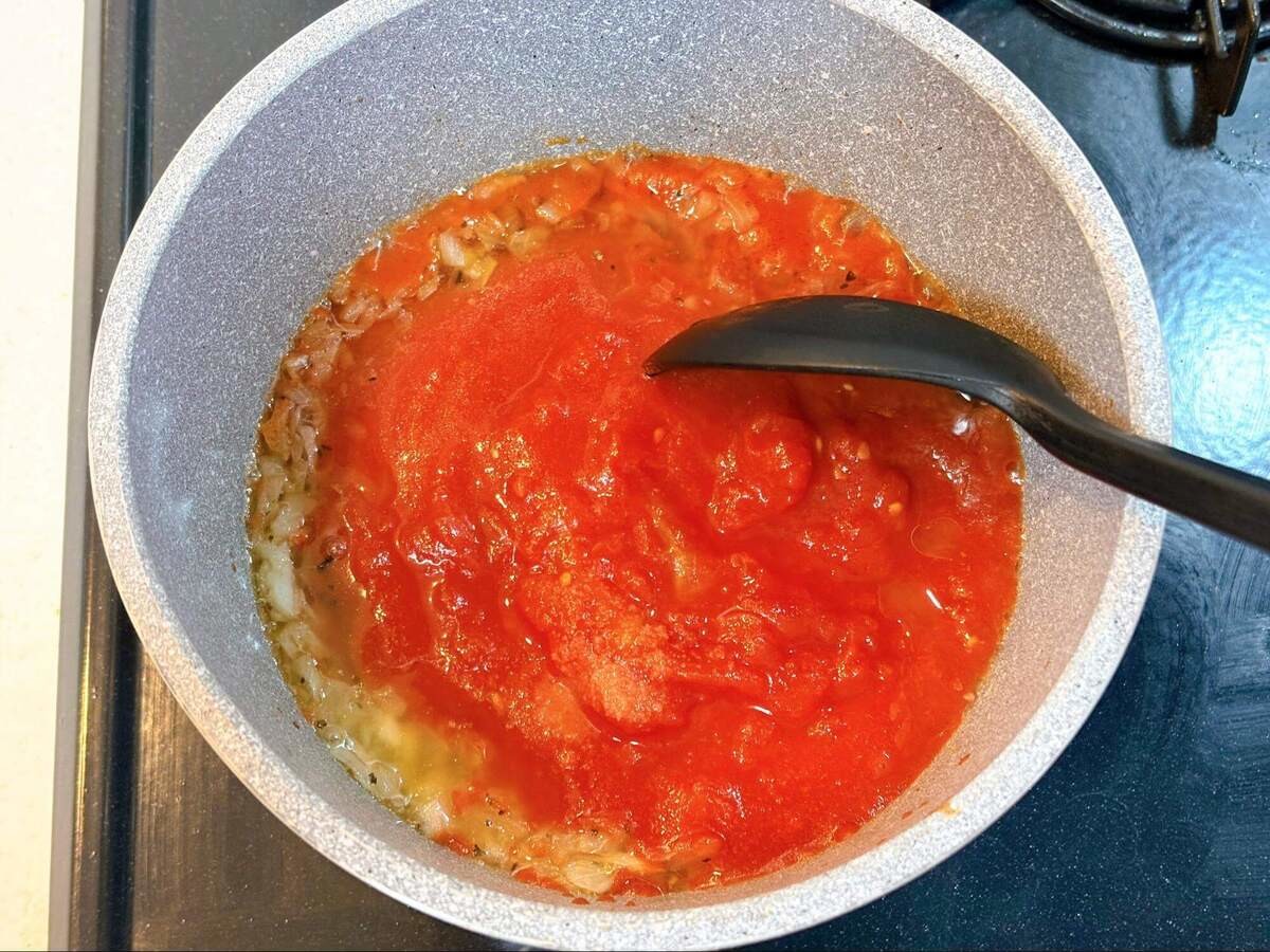 おうちでsio「基本のトマトソースパスタ」