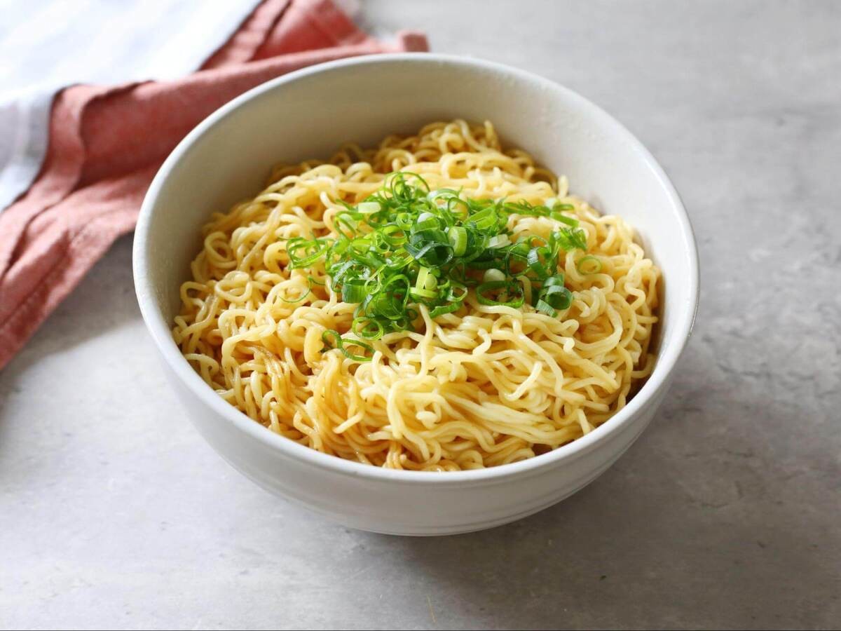 どんな袋麺も美味しくなる簡単油そばの作り方