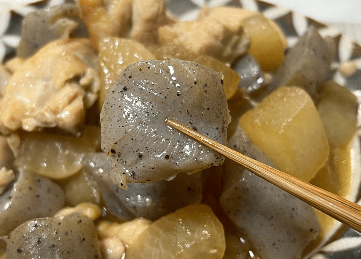 まりこさん「鶏もも大根の味噌煮込み」のレシピ