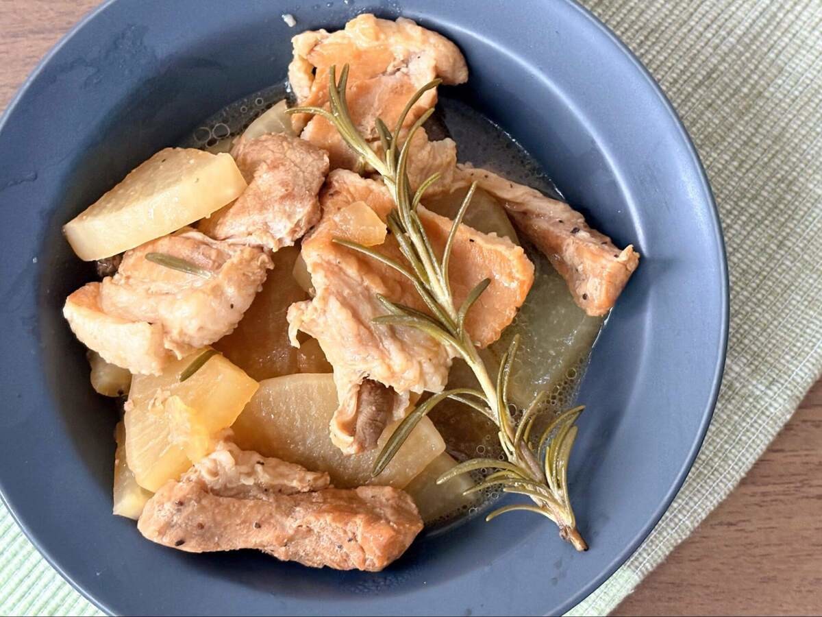 タサン志麻さん「大根と豚バラのキャラメル煮」のレシピ