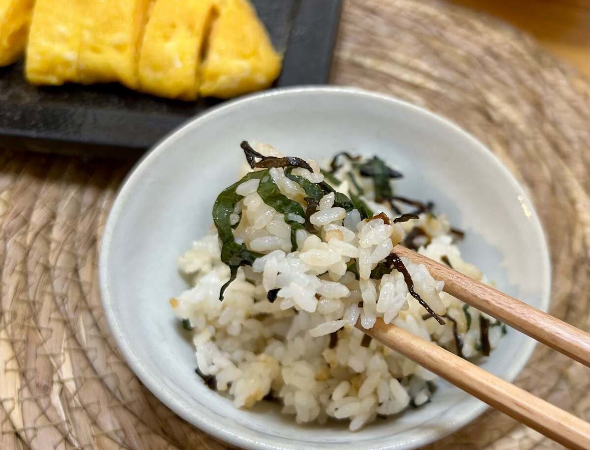くらこん公式「塩こんぶの青じそごはん」のレシピ