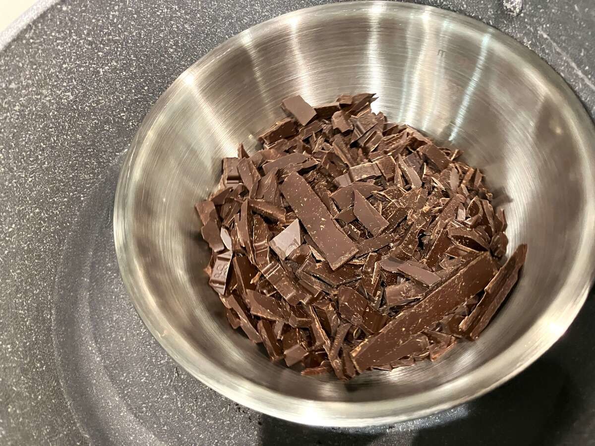 池利公式「ザクザクそうめんチョコ～ドバイチョコレート スタイル～」