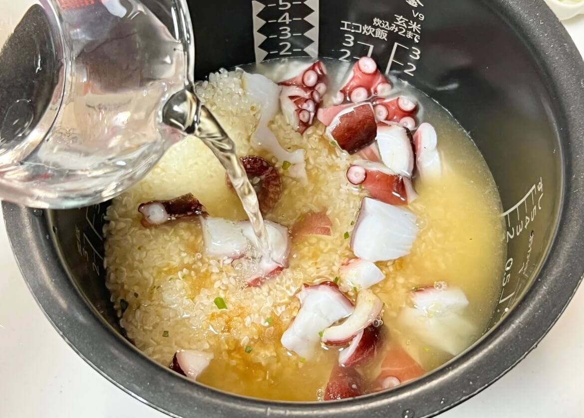 ヒガシマル醤油公式「たこめし」