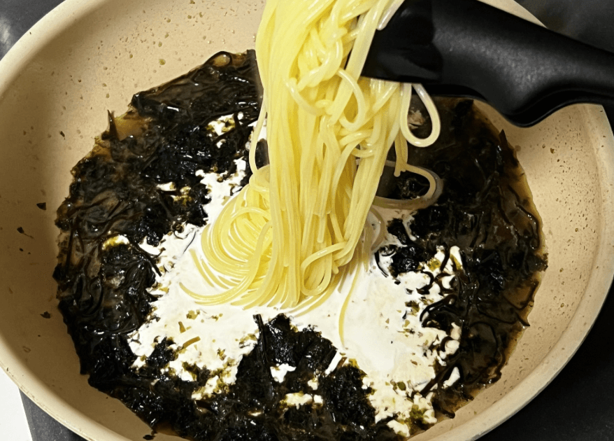 夏見奈央子さん「納豆と海苔のパスタ」