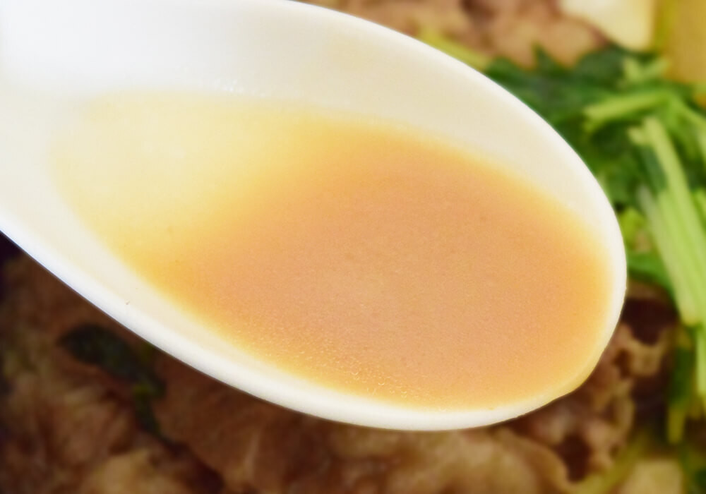 吉野家「ばり嗎監修とんこつ醤油牛鍋膳」