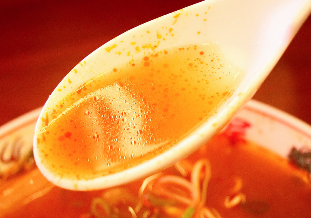 魁力屋「京都漆黒醤油ラーメン」