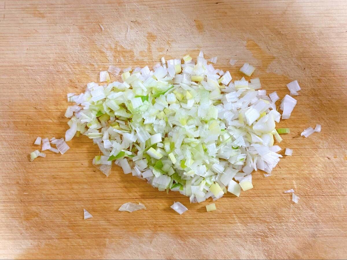 ユキグニファクトリー「まいたけのネギ塩炊き込みご飯」