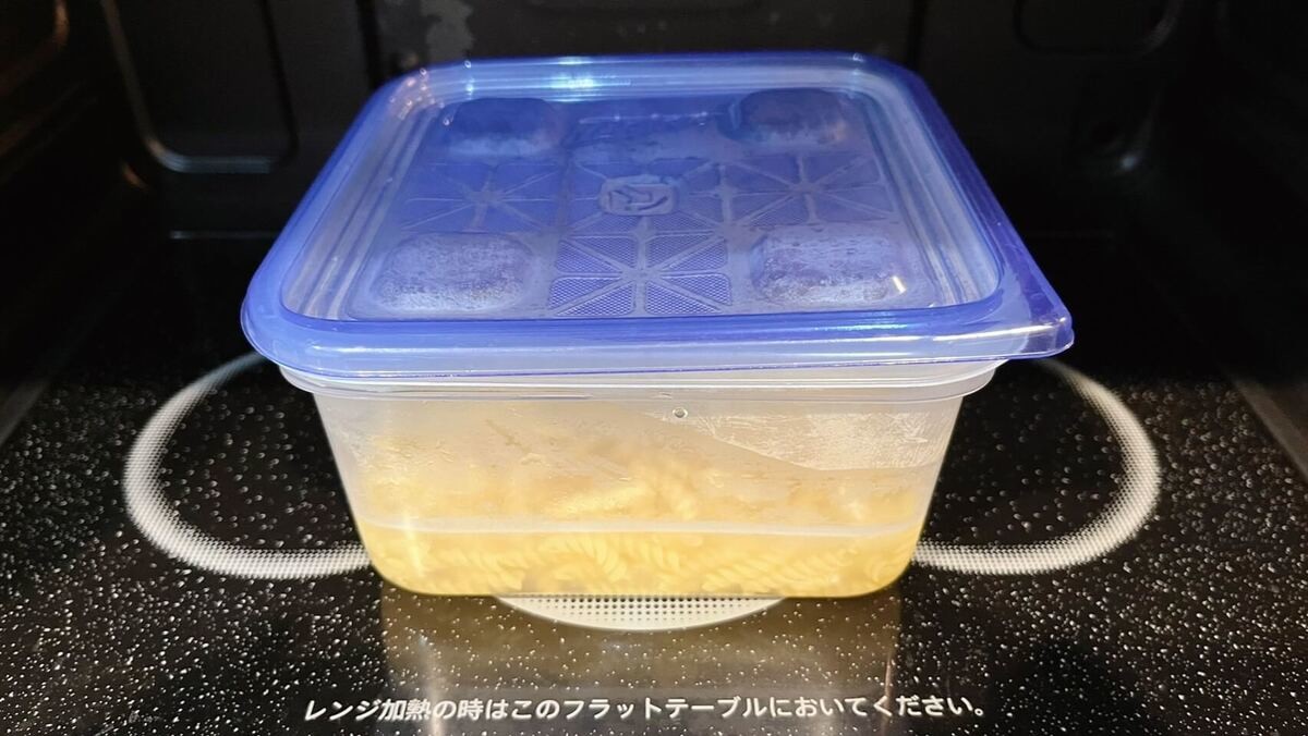 「茹でないマカロニ」の調理法