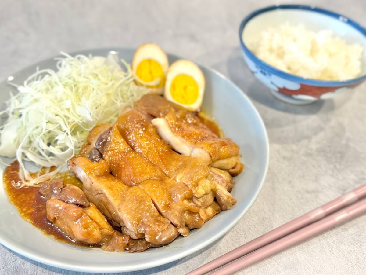 ヤマサ醤油公式「巻かない！煮るだけ鶏チャーシュー」