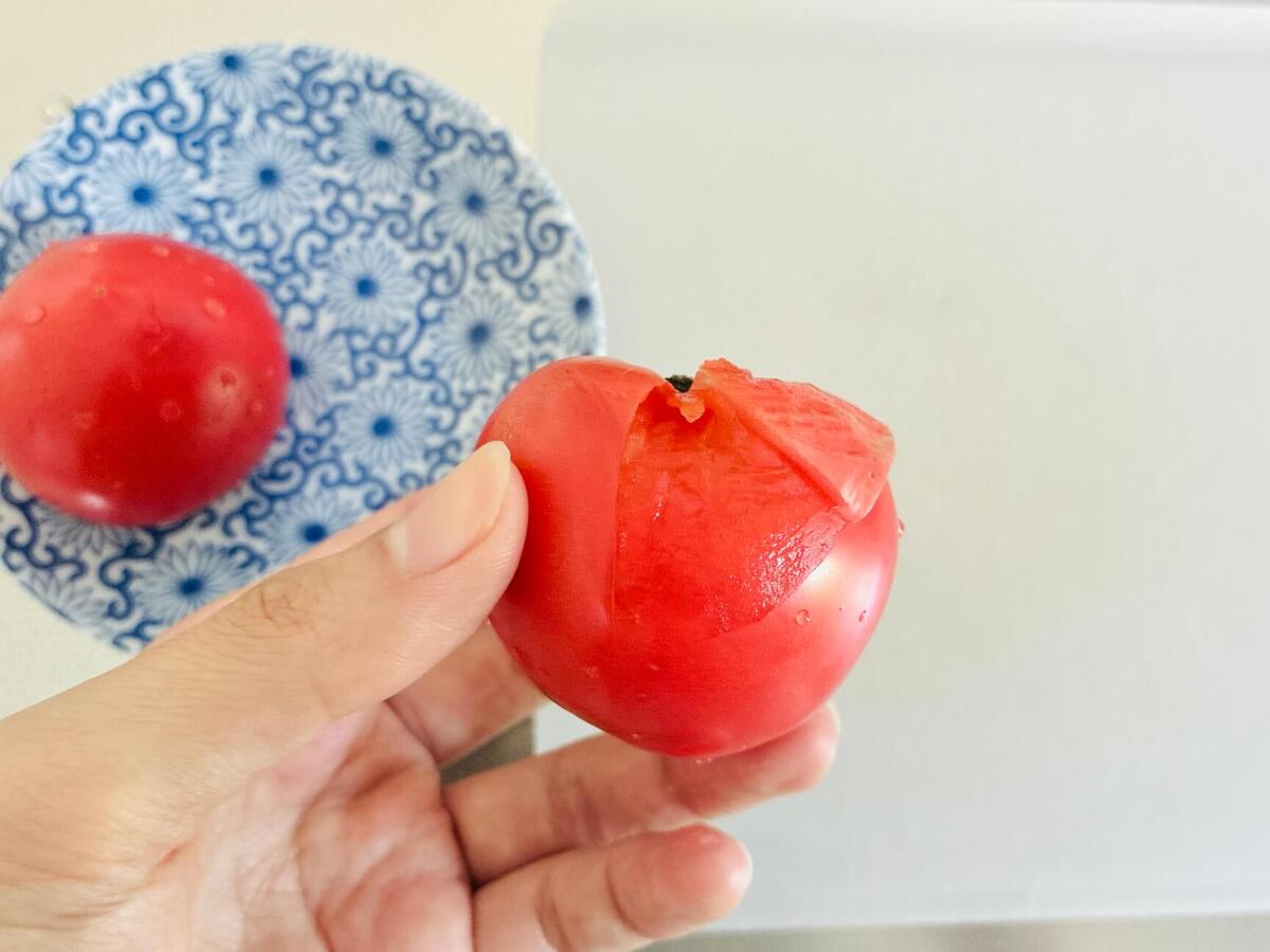 キウイ・トマト・豆腐のカプレーゼ