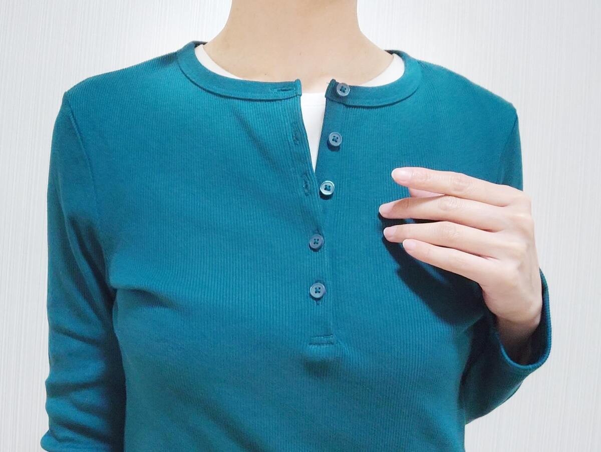 「リブヘンリーネックT」