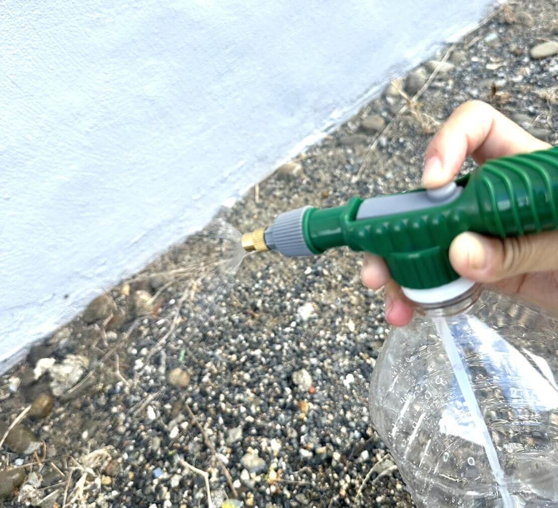 ダイソー「加圧霧吹き」