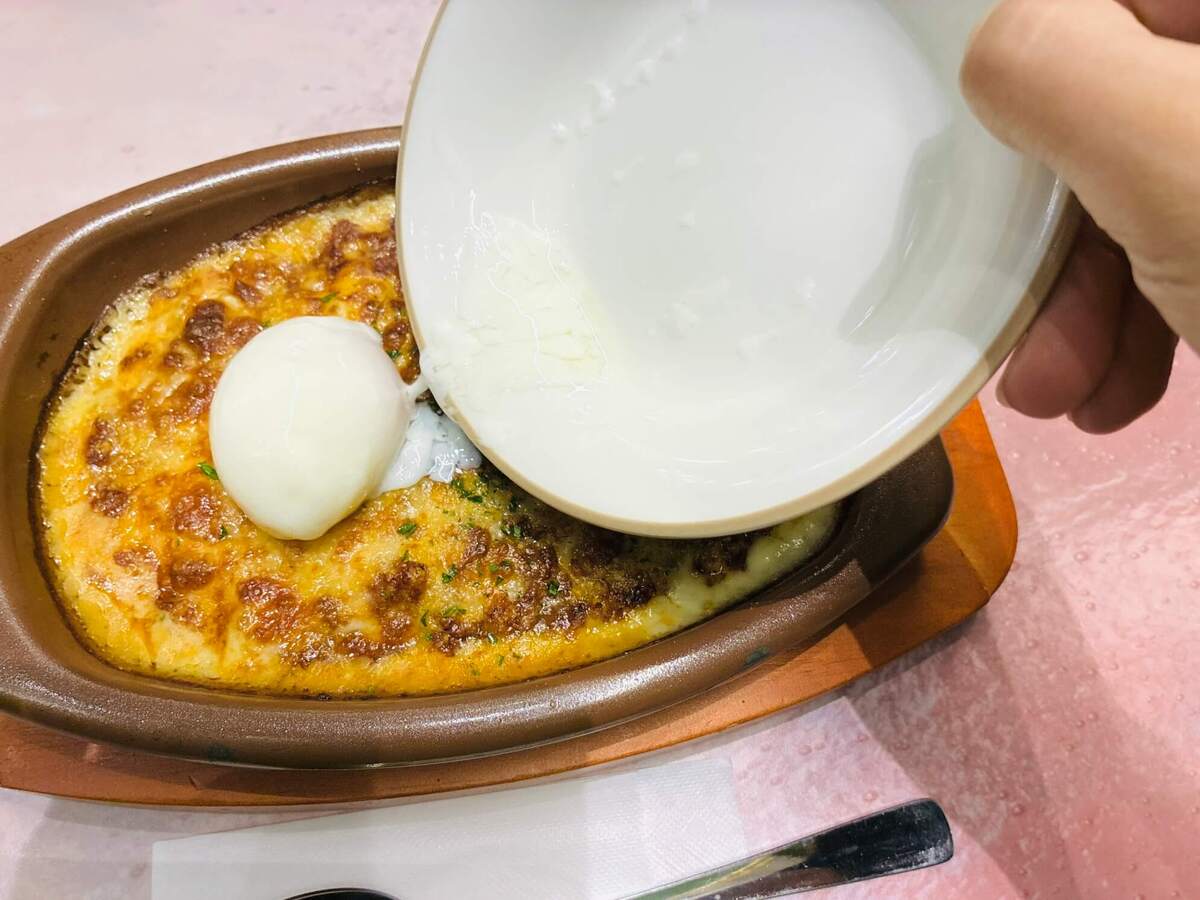 【サイゼリヤ】『ミラノ風ドリア』をプラス100円で神アレンジ
