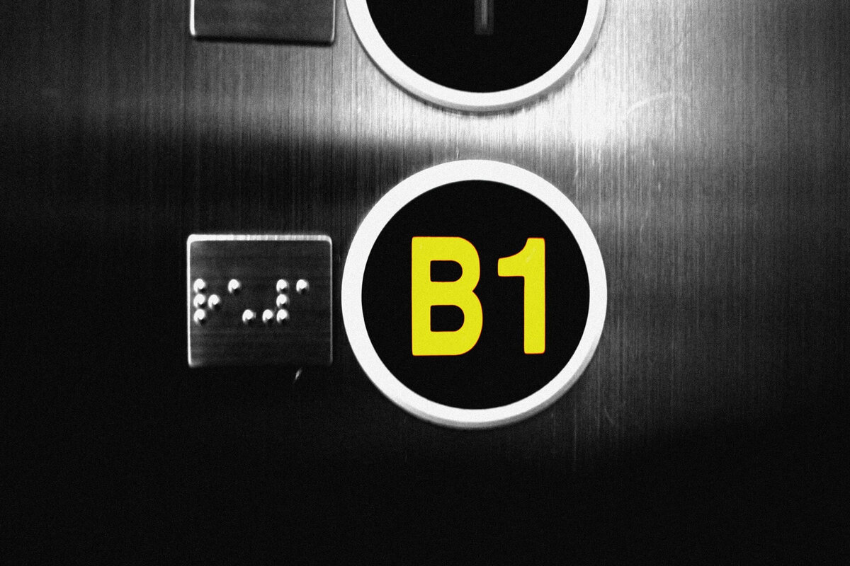 地下を表す『B』ボタンって何の略？