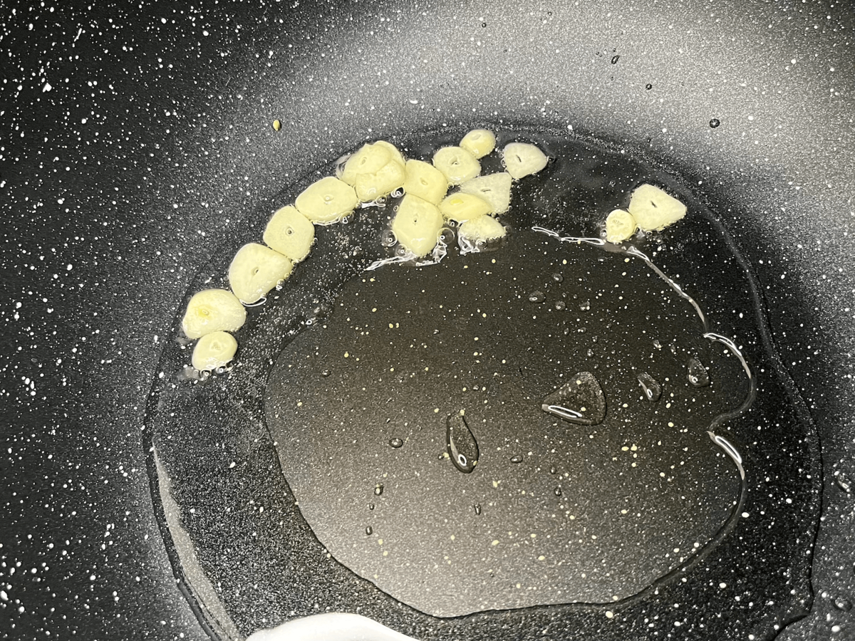 パパイズムさん「泣く子も黙るトンテキ」