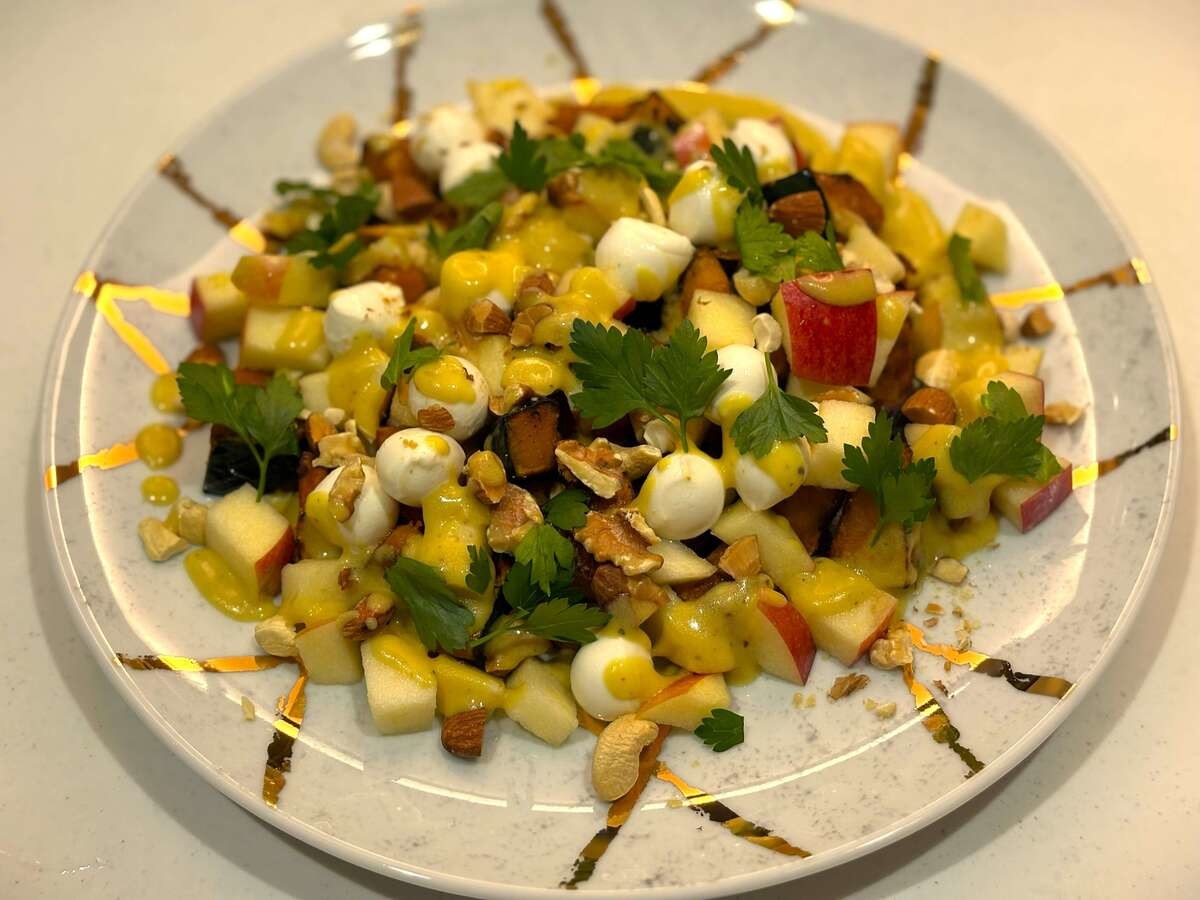 タサン志麻さん「カボチャとリンゴの秋サラダ」