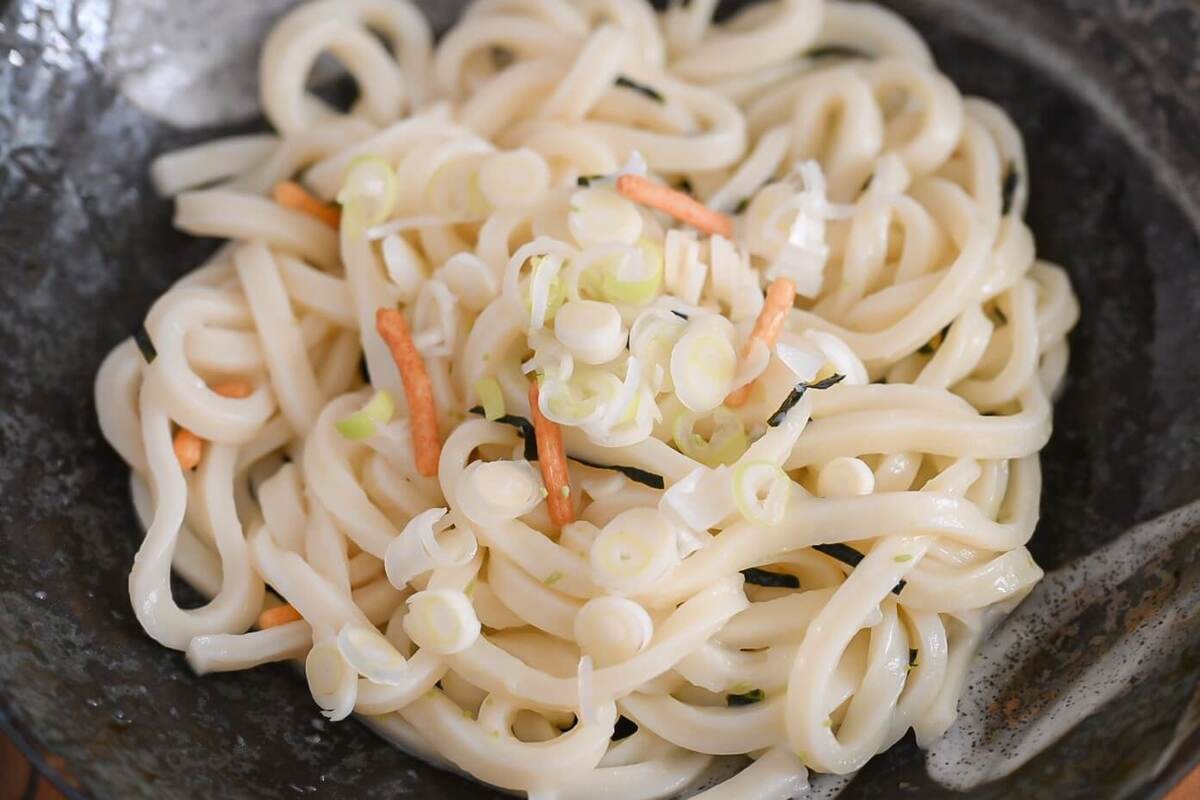 永谷園公式「お茶づけ和えうどん」のレシピ