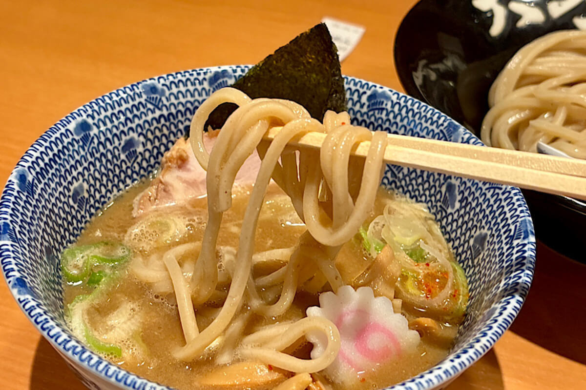 『六厘舎 東京駅東京ラーメンストリート店』
