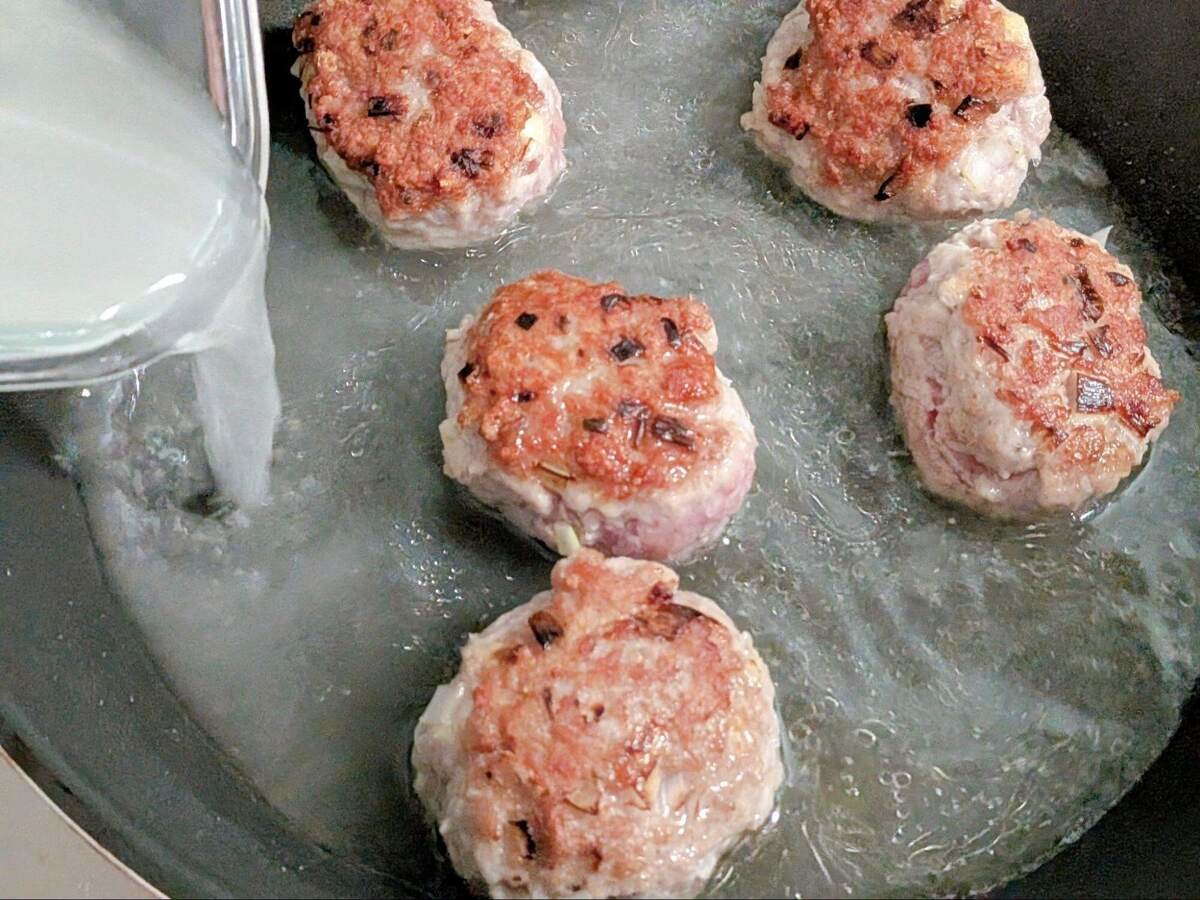 河野雅子さん「肉だんごの中国風煮物」