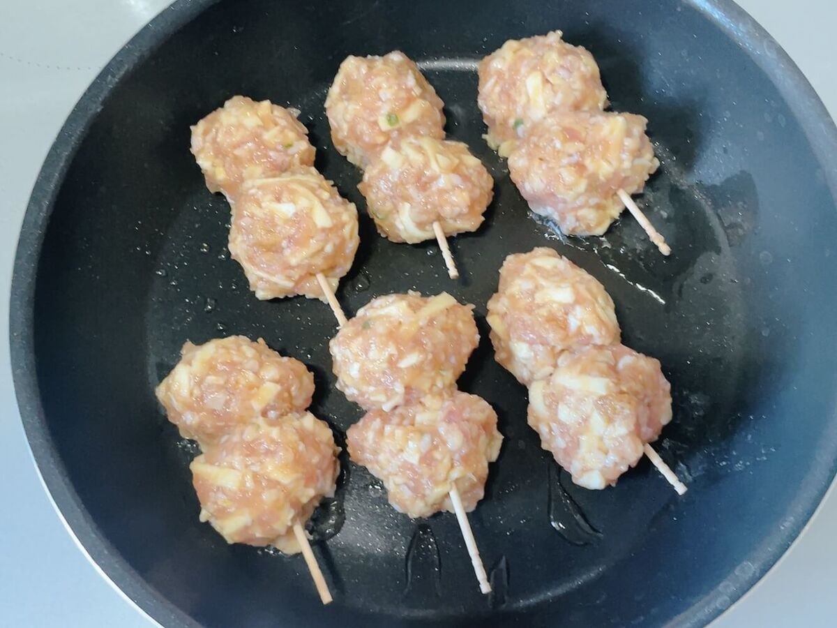 日清食品「どん兵衛鶏つくね」のレシピ