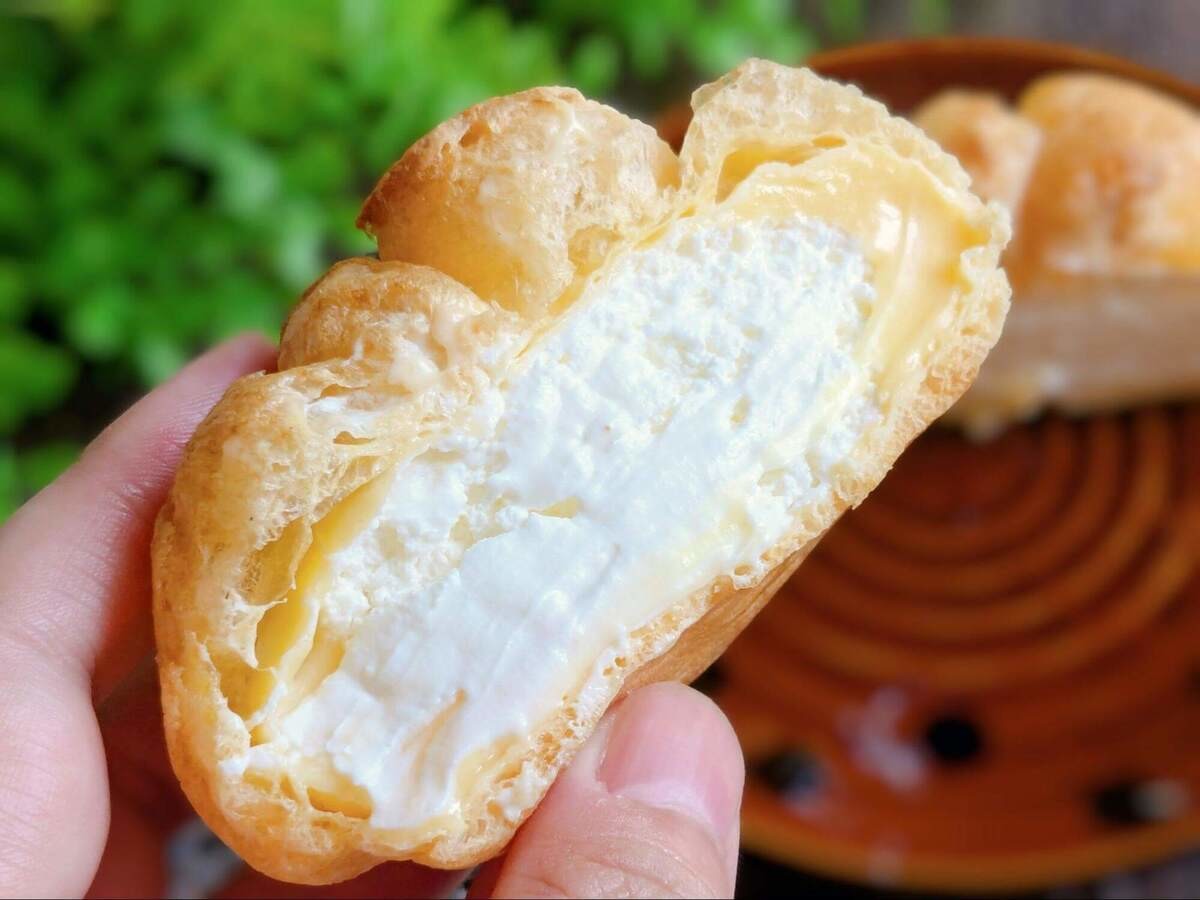 コンビニのシュークリーム