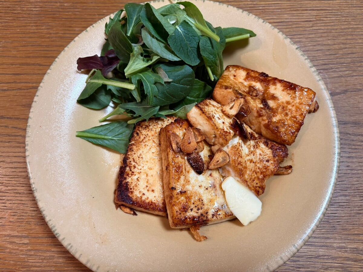 豆腐のしぼ生ステーキ