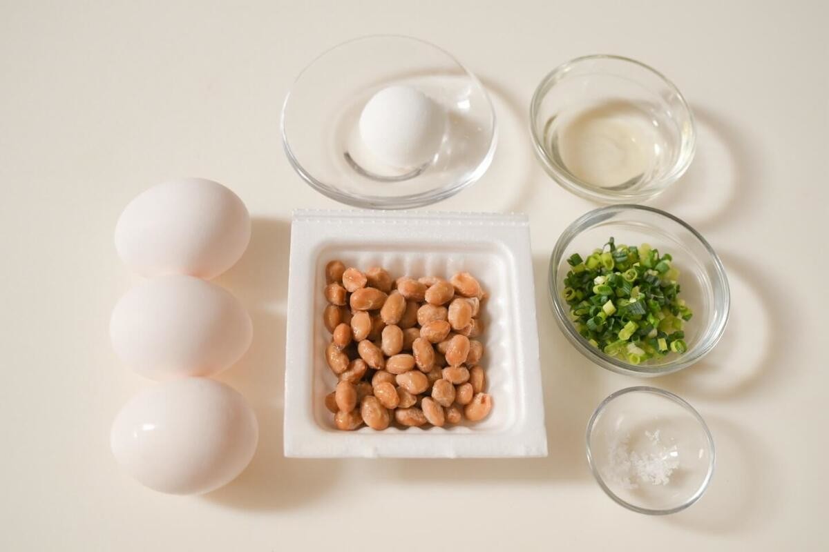 「納豆卵焼き」のレシピ