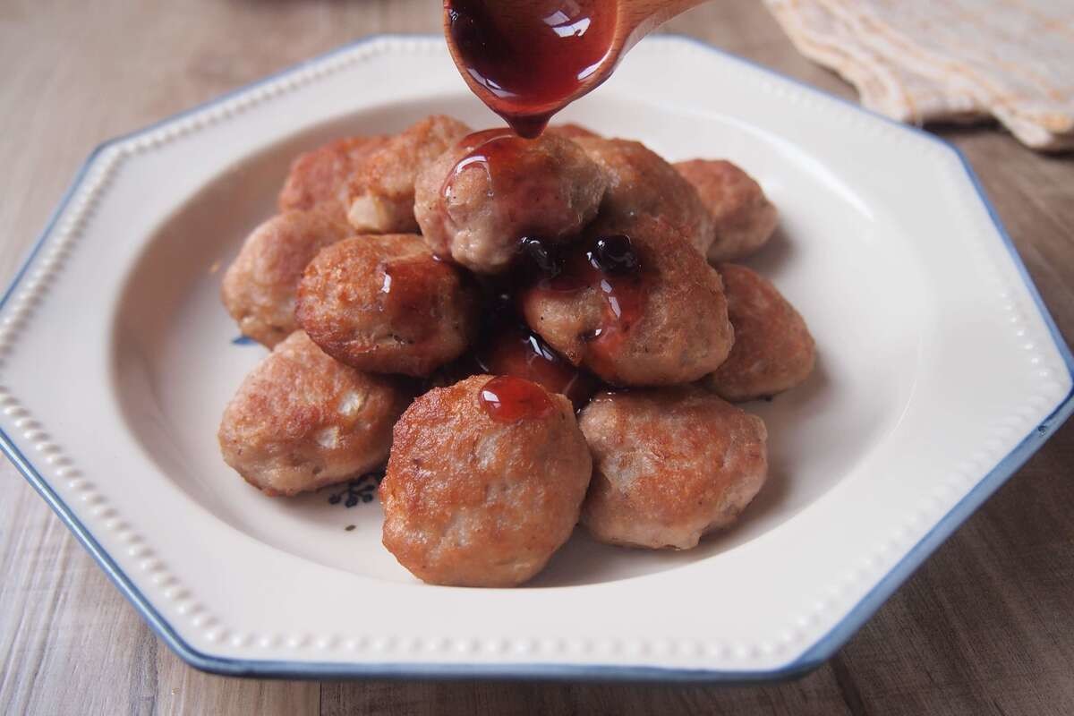 ブルーベリージャムの甘酢肉だんご