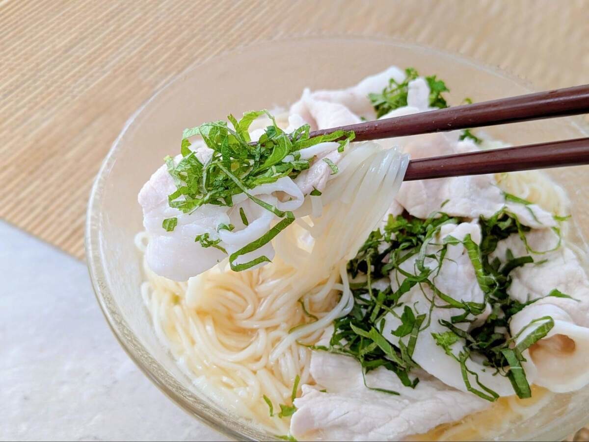 豚しゃぶのとろろ酢そうめん