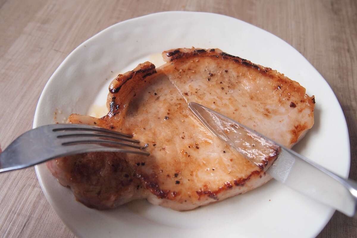 お肉をやわらかくする方法「塩糖水」