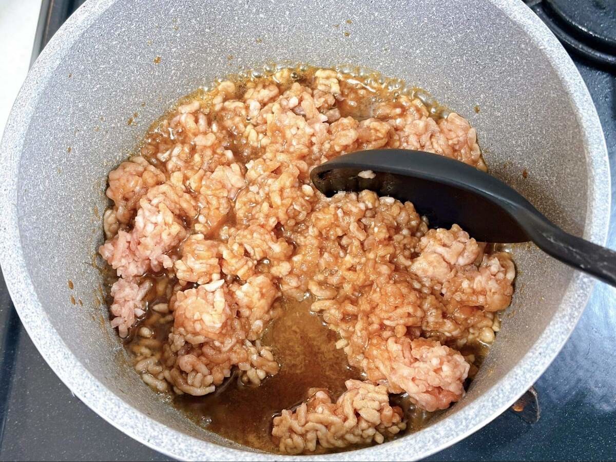 青じそと黒ごまのそぼろご飯