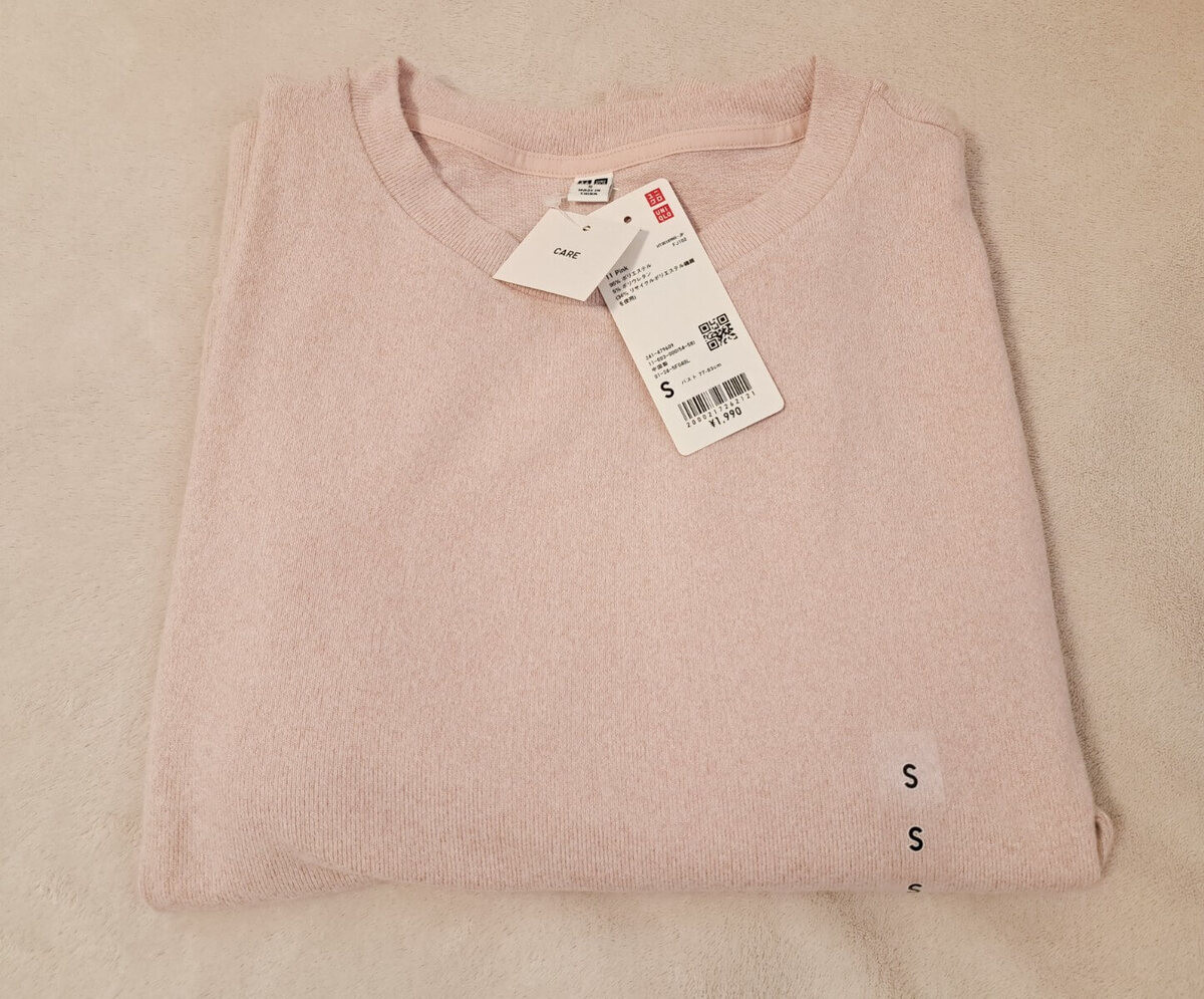 ユニクロ「ソフトニットフリースクルーネックT」