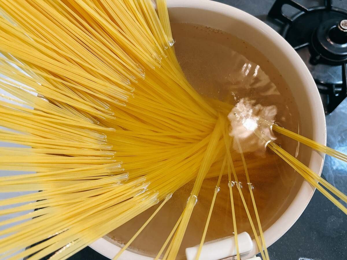 永谷園公式レシピ「お茶づけの素×パスタ」