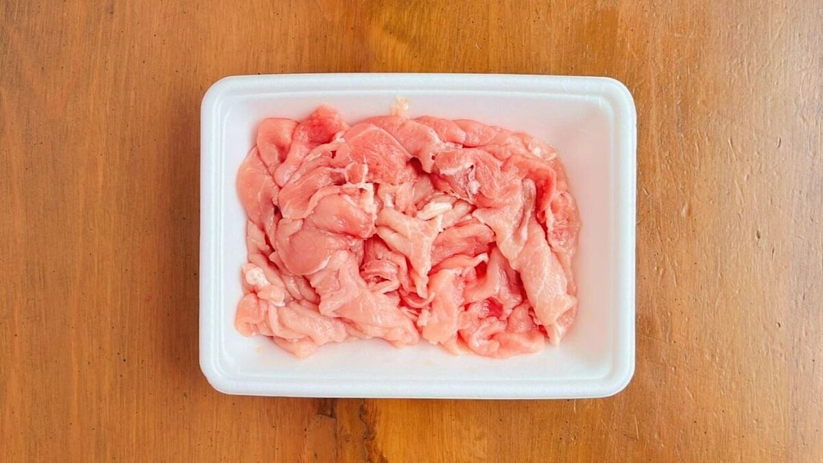 「豚こまとピーマンの甘から炒め風」のレシピ