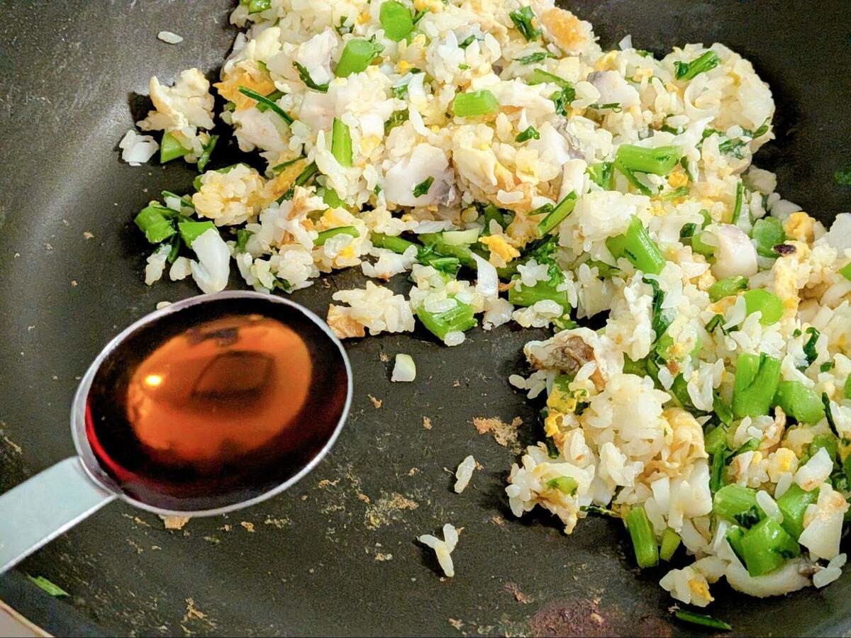 タラと春菊が美味しい！冬チャーハン