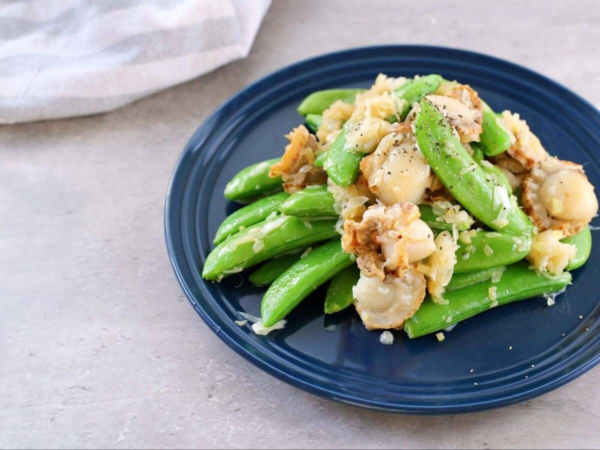 スナップエンドウとホタテのバター炒め