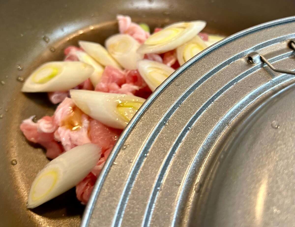 JA全農広報部「ねぎと豚肉のオイル蒸し」