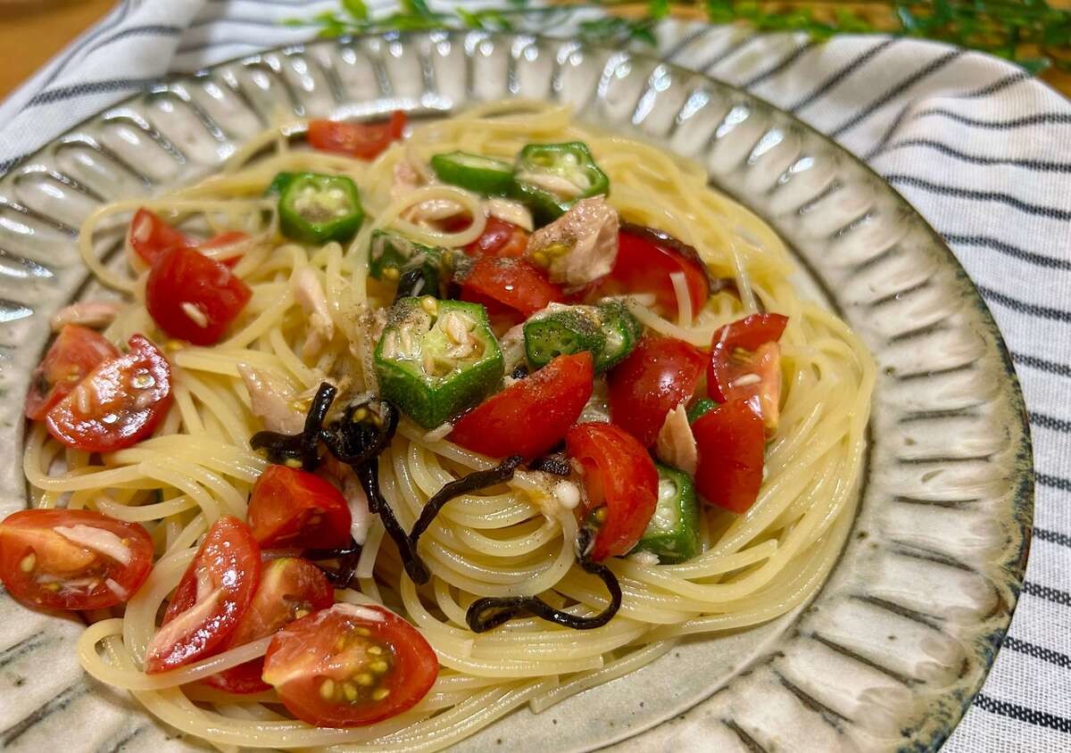 トマトとオクラの冷製パスタ