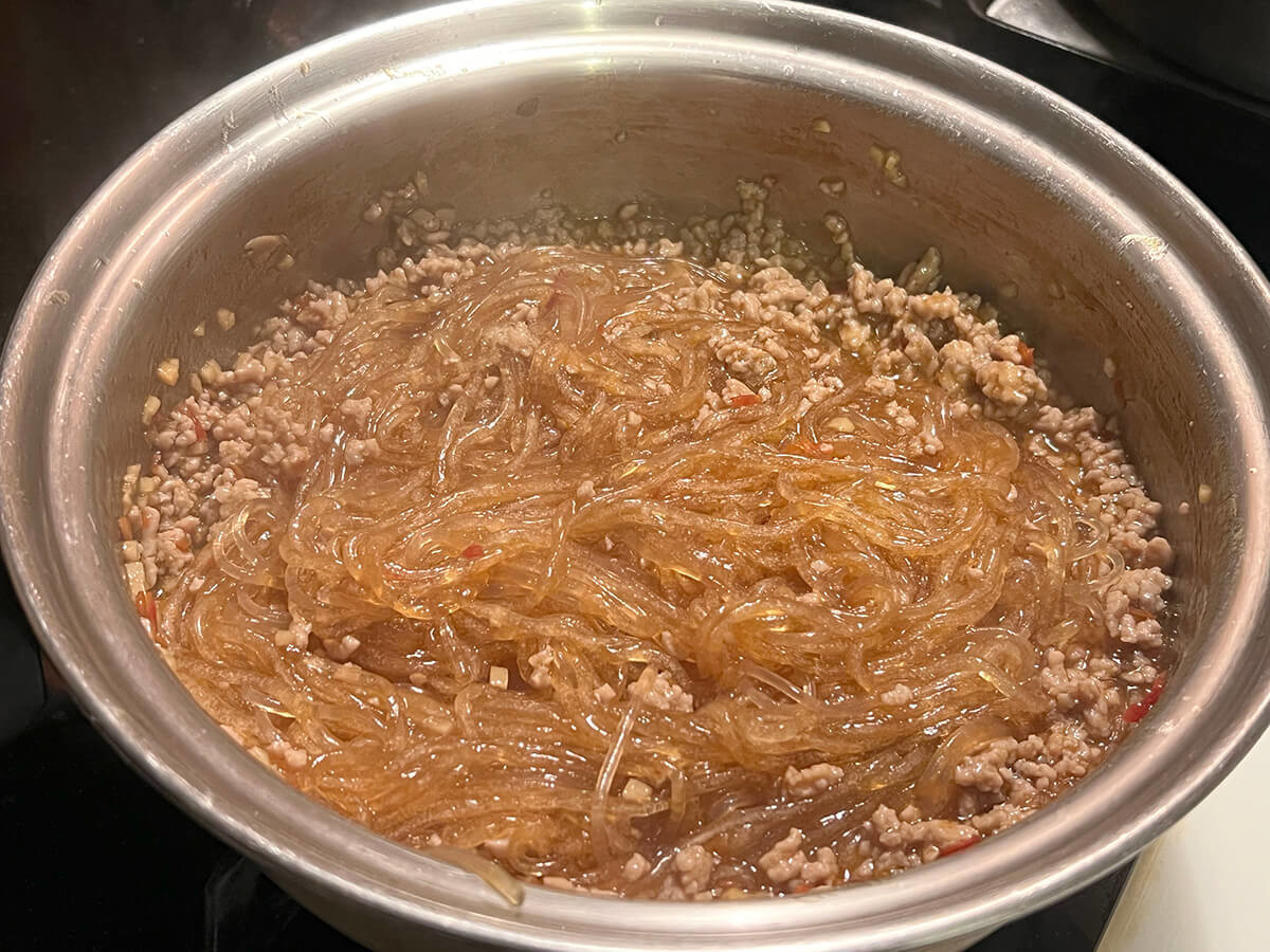 ヒガシマル醤油公式(大原千鶴さん)「麻婆春雨」