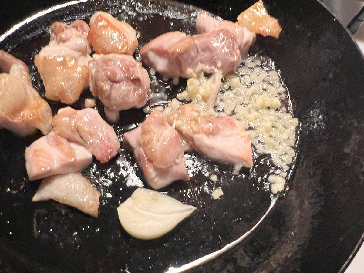 ケンタロウさん「なすと鶏肉のドライカレー」